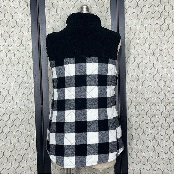 Maurices Black Buffalo Plaid Sherpa Block Vest - Picture 3 of 11
